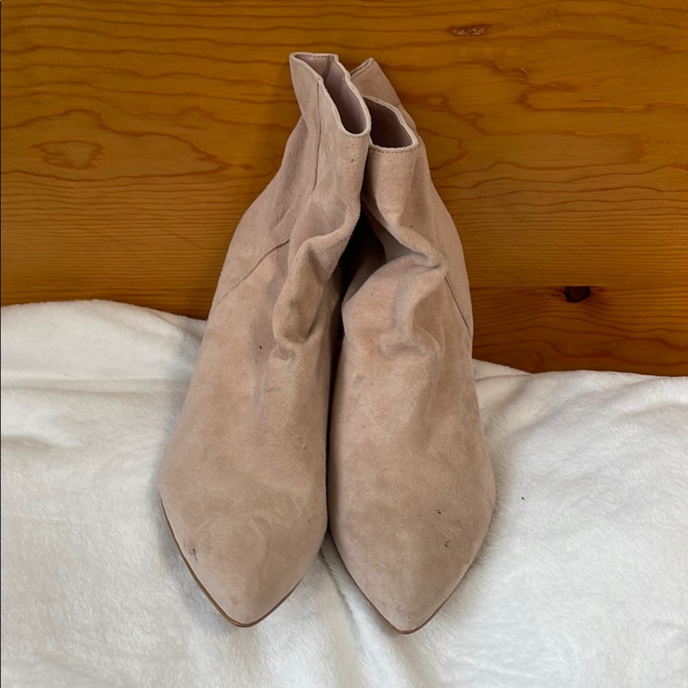 Treasure & Bond Women's Suede Ankle Boots - Cream